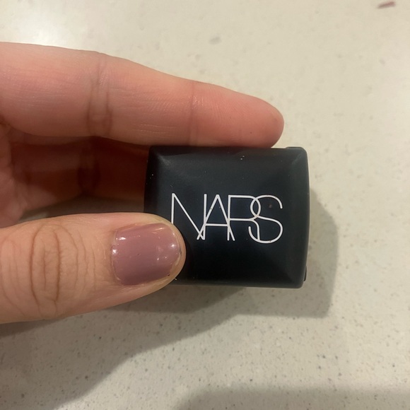 NARS pencil sharpener - Picture 2 of 11